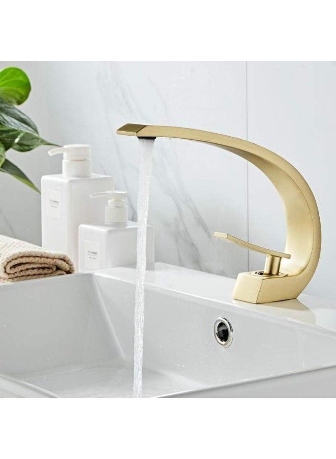 واي دي صنبور مطبخ عصري بمقبض واحد وفوهة عالية مقوسة، يُثبت على حوض المطبخ، يتميز بتدفق مياه سلس، مصنوع من معدن متين، سهل التحكم، مناسب للمطبخ المنزلي - Image 4